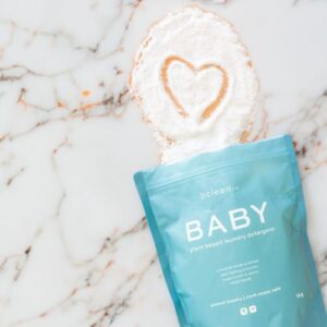 baby-layndry-powder-on-marble-bench