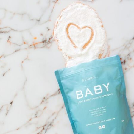 baby-layndry-powder-on-marble-bench