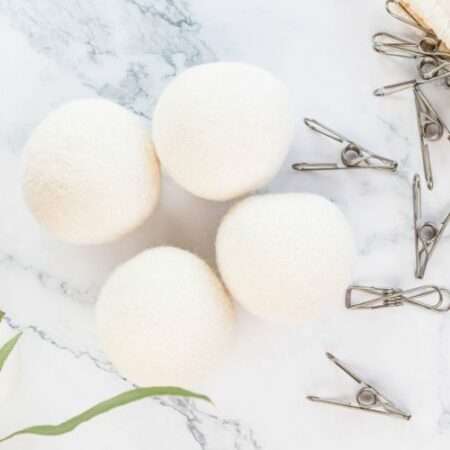 wool-dryer-balls-with-stainless-steel-pegs